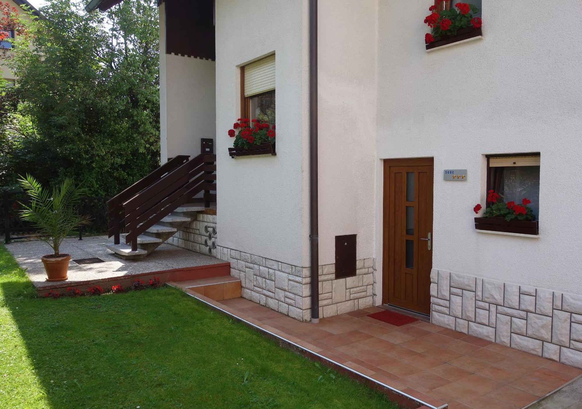 Sobe Vera Bovec Exterior foto